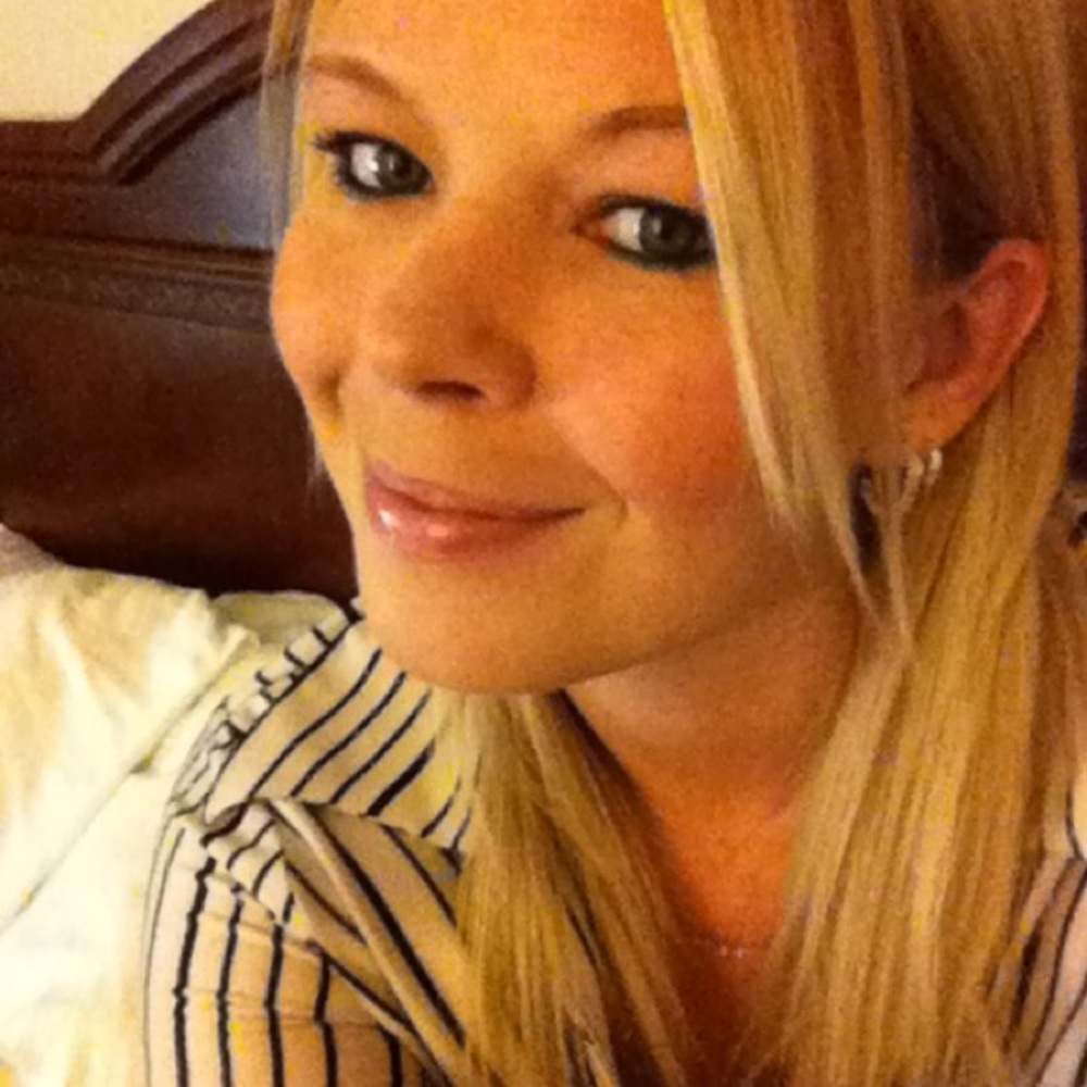 Meet your Posher, Lisa - Picture 2 of 2